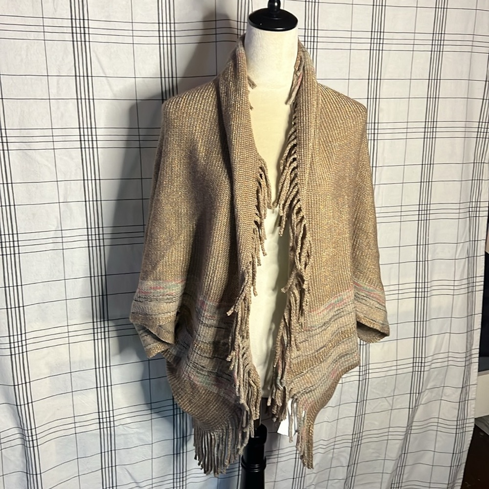 NWT Angie Shawl